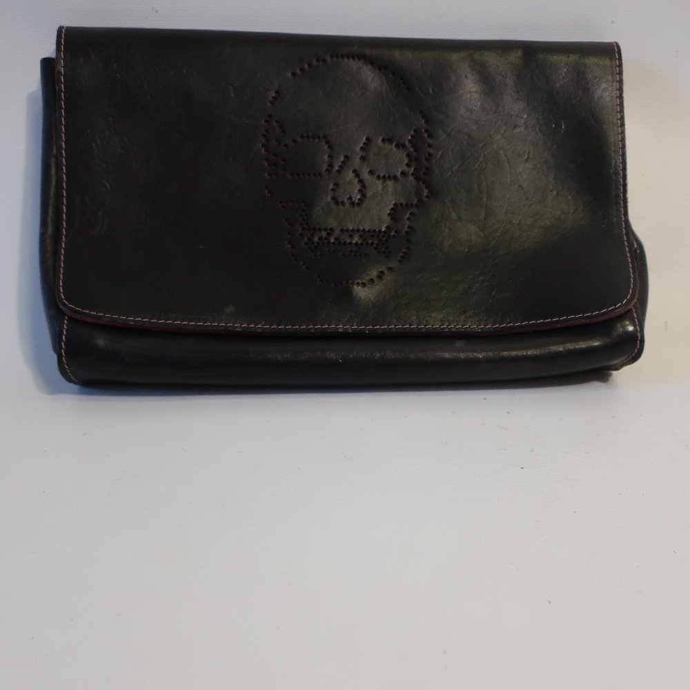Womens Brave Black Die-Cut Salvage Skull Image Leather Clutch Bag *